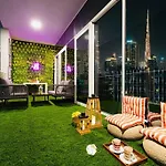 Gorgeous 2Br With Full Burj Khalifa View, 5 Mins From Dubai Mall