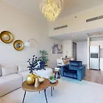 Spacious 1 Bedroom Marina View