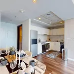 Spacious 1 Bedroom Marina View