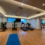 Easemytrip - Elegant Canal-View 1Br Apt In The Heart Of Dubai