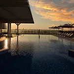 Incredible 1 Bedroom Apartment In 4 Star Hotel Property