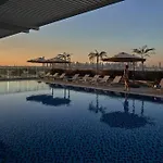 Incredible 1 Bedroom Apartment In 4 Star Hotel Property