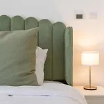 Urbanhomes - Exceptional 2 Bedroom Apt In A Family Friendly Neighborhood