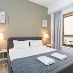 Beach And City Lifestyle In 2 Bed Holiday Home Jbr