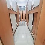 La Gold Hostel Capsule
