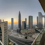 Dubai Mall Direct Connection Apartment - Burj Vista