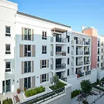 Luxury Escapes - Luxury 2-Bed Apartment With Resort-Style Amenities