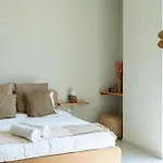 Vida Residences At Creek Beach - Stylish One Bedroom