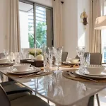 Chic 1-Bedroom Getaway With Downtown Living Charm