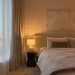 Signature Studio Jlt