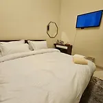 Room With Bathroom Near Beach Walk La Mer Beach Oima Leasing Property