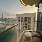 Amakin Beachfront Palm Jumeirah Marina Vista 2