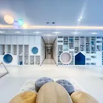 The Smart Concierge - Signature Grande