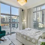 Royal Marina Experience Lavish 2Br Waterfront View