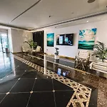 Marina - 75Th Floor Above The Clouds, Elegant&Big