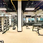 Brand New Business Bay 1 Bed With Burj Khalifa And Canal Views