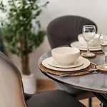 Guestready - Stylish Interiors In Dubai Marina