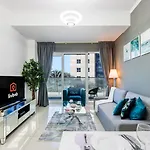 Spectacular 1Br In Damac Heights By Livbnb