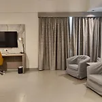 Best Western Plus Dubai Academic City