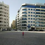 Golden Sands 10