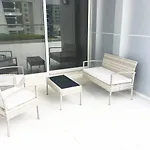 Rh- Skyview Tower, Dubai Marina, 1Br With Large Terrace