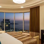 Grosvenor House Apartments