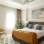 Fantastay Villa With Private Beach - Palm Jumeirah