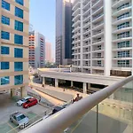 Luxury Home 1Bhk Capitol Tower
