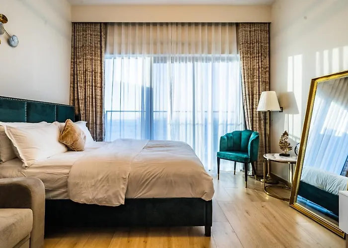 Azizi Aura, Jebel Ali- Near Metro Station