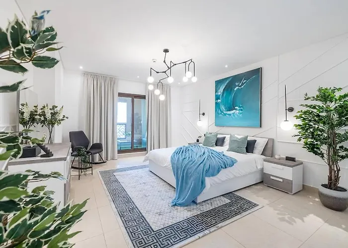 Ultimate Stay / 4 Beds / Private Beach / The Palm / Beachfront / Upgraded / Full Palm, Marina Skyline, Ain Dubai View