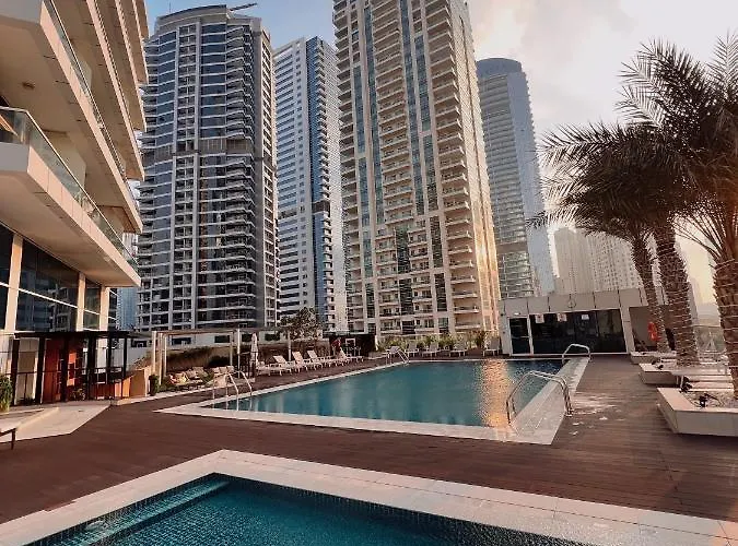 Stylish 2 Bdr In Dubai Marina & Hotels Beach Access Available