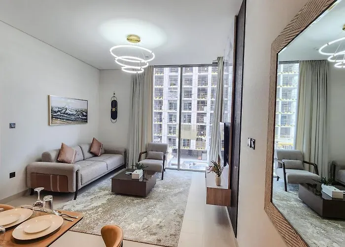 Stay By Latinem Luxury 2Br Holiday Home Cvr A507 Near Burj Khalifa