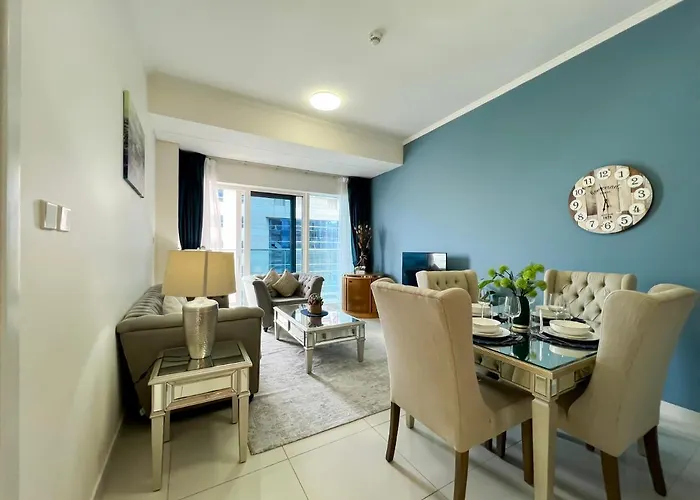 Luton Vacation Homes -Sea View -Damac Heights, Dubai Marina -90Ab2
