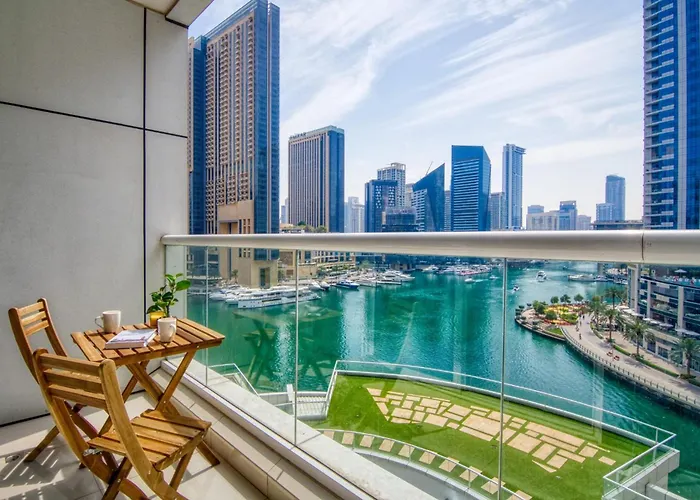 Lavish 2Br With Charming Marina View