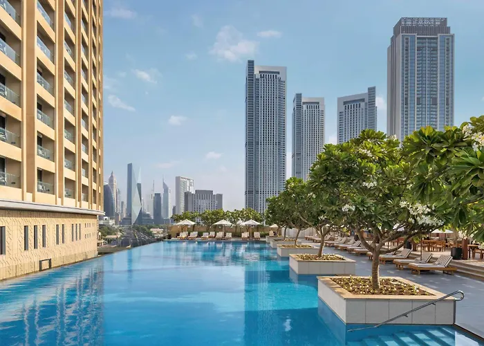 Luxurious Dubai Mall Studio Apartment With Stunning Burj Khalifa Views