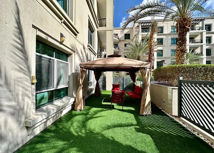 Lux Bnb Travo Tower I Private Garden I Lake View