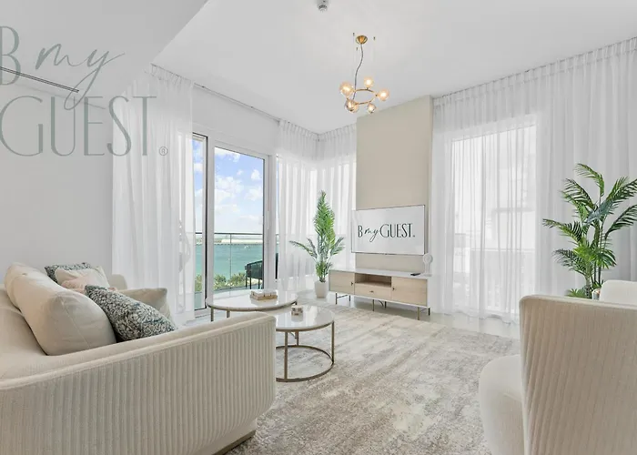 Unwind In Style In La Vie 2Br With Beach Access