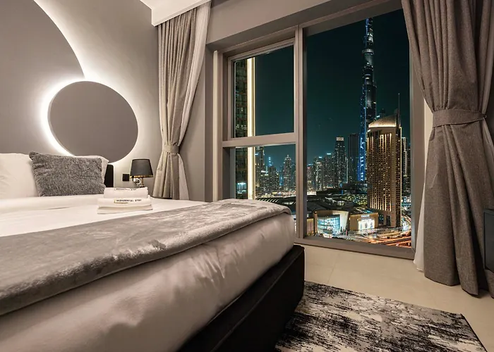 Burj Khalifa View - Luxe 2Br - Dubai Mall Access