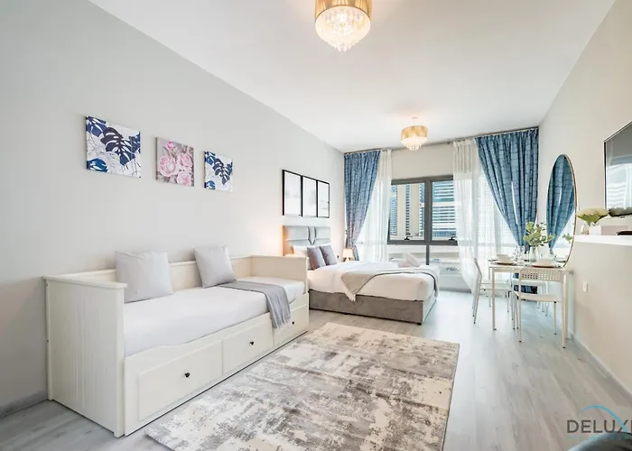 Chic Studio In Marina Diamond 2, Dubai Marina By Deluxe Holiday Homes