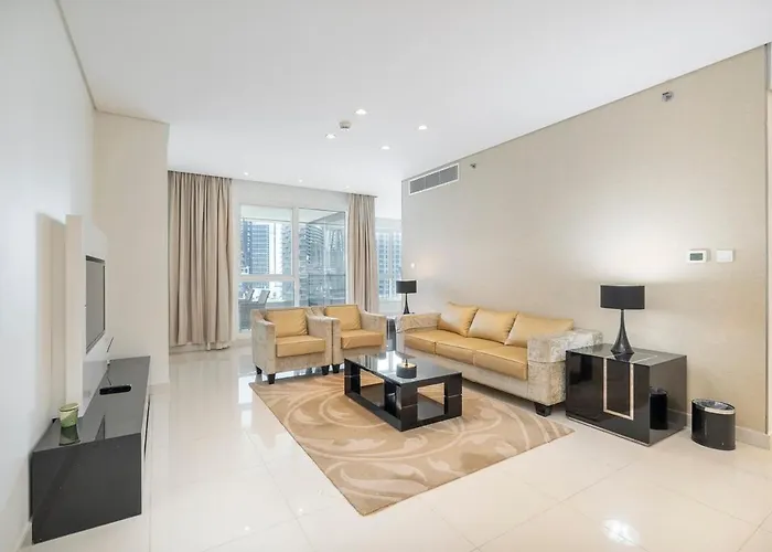 Beautifully Designed 3Br With Canal Views In Business Bay