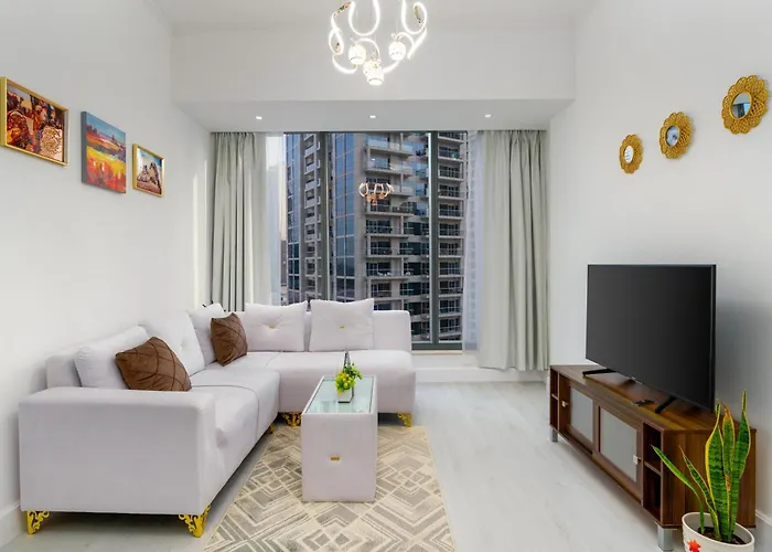 White Sage Opulence At Silverene Towers 1Br Dubai Marina