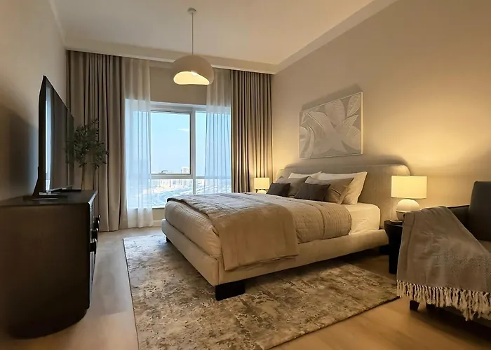 Signature Studio Jlt
