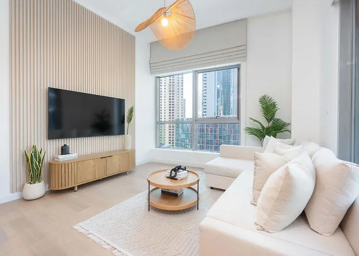 1 Bedroom That Sleeps 4 With Great City Views