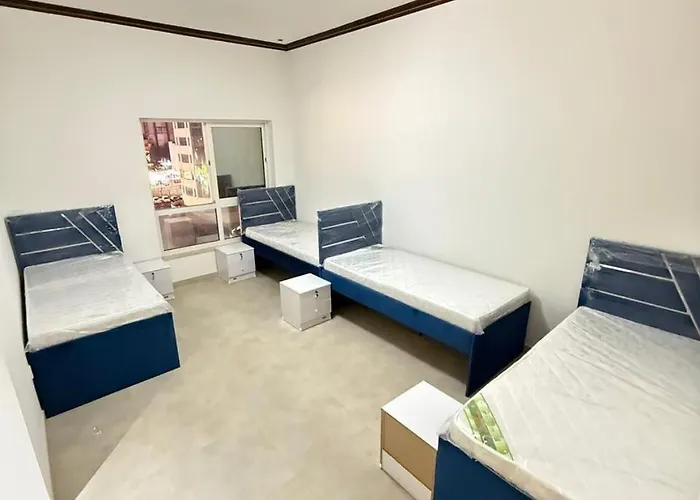 Backpackers Heaven ! 18 Beds In A 2 Bedroom Apartment In Front Of Union Metro Station Diera Dubai