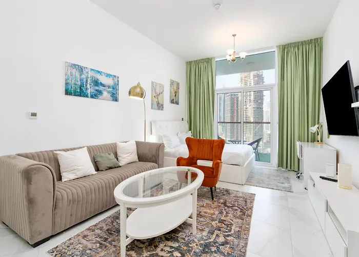 Bespoke Holiday Homes - Studio With Canal Views In Millenium Binghatti Residences