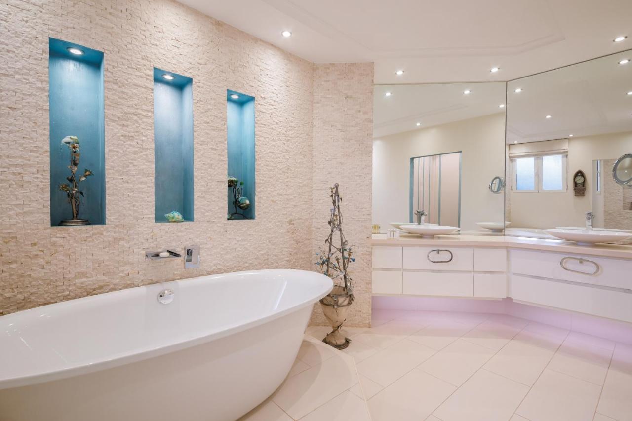Maison Privee - Prvt Pool & Access In Luxury Palm Jumeirah 6br *