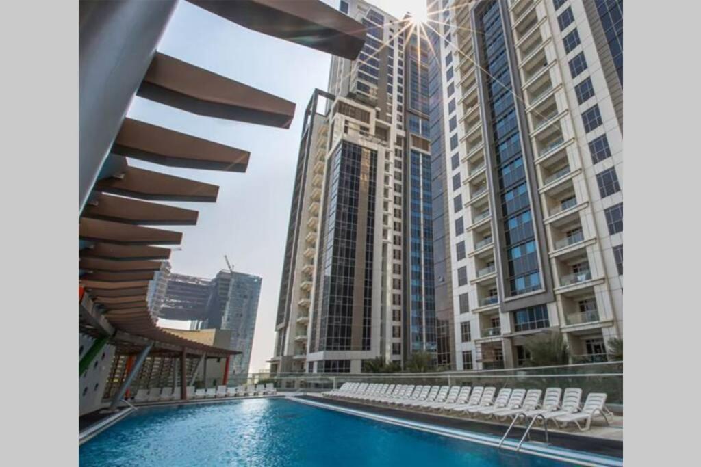 Appartamento Higuests - Roomy With Infinity Pool Close To Burj Khalifa *