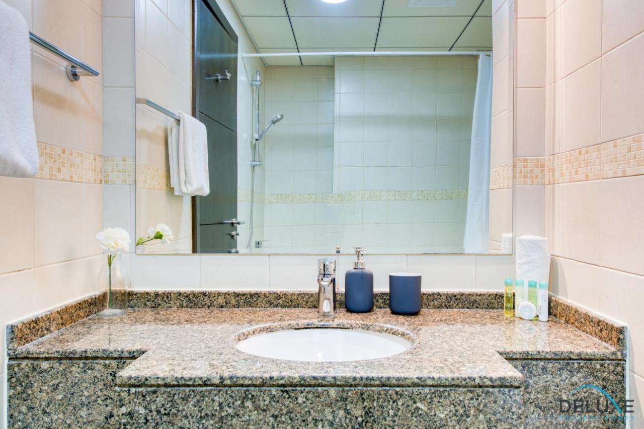 Lägenhet Overlooking Marina Canal 1br Close To Mall, Promenade & Beach, Bay 1, Marina By Deluxe Homes Dubai