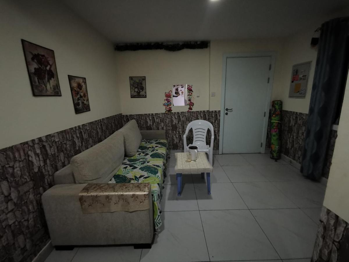 Bed Space For Females Near Metro Station * Dubái