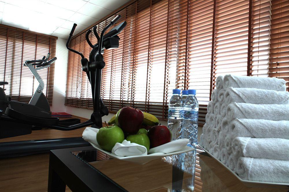 Hotell Express Safa Park By Ihg